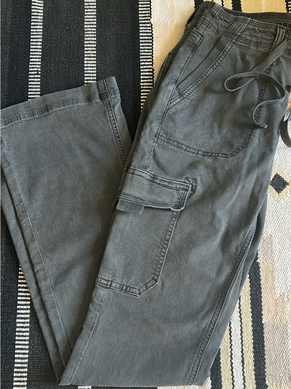 NWOT American Eagle Classic Bootcut Cargo Pants Washed Charcoal Gray